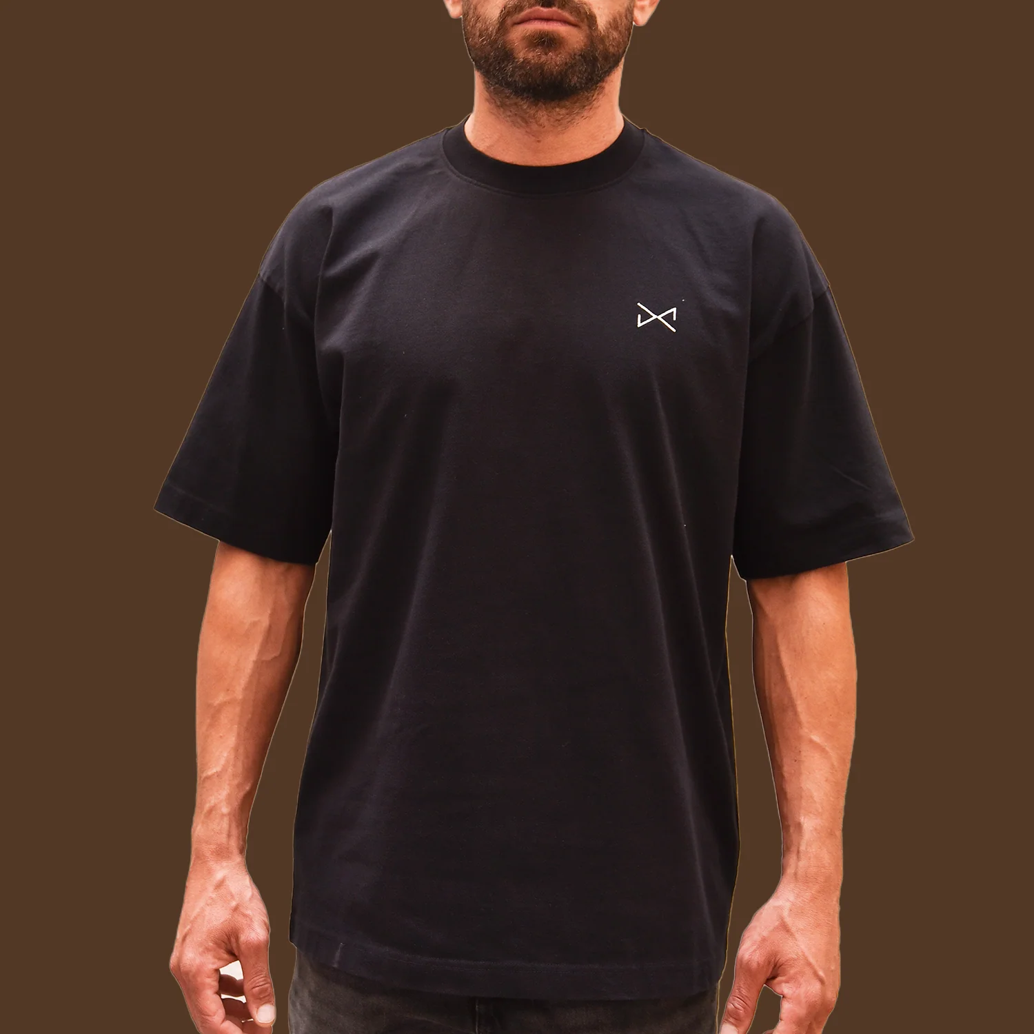 Camiseta negra, Here Comes the Sun. oversize. - Image 2