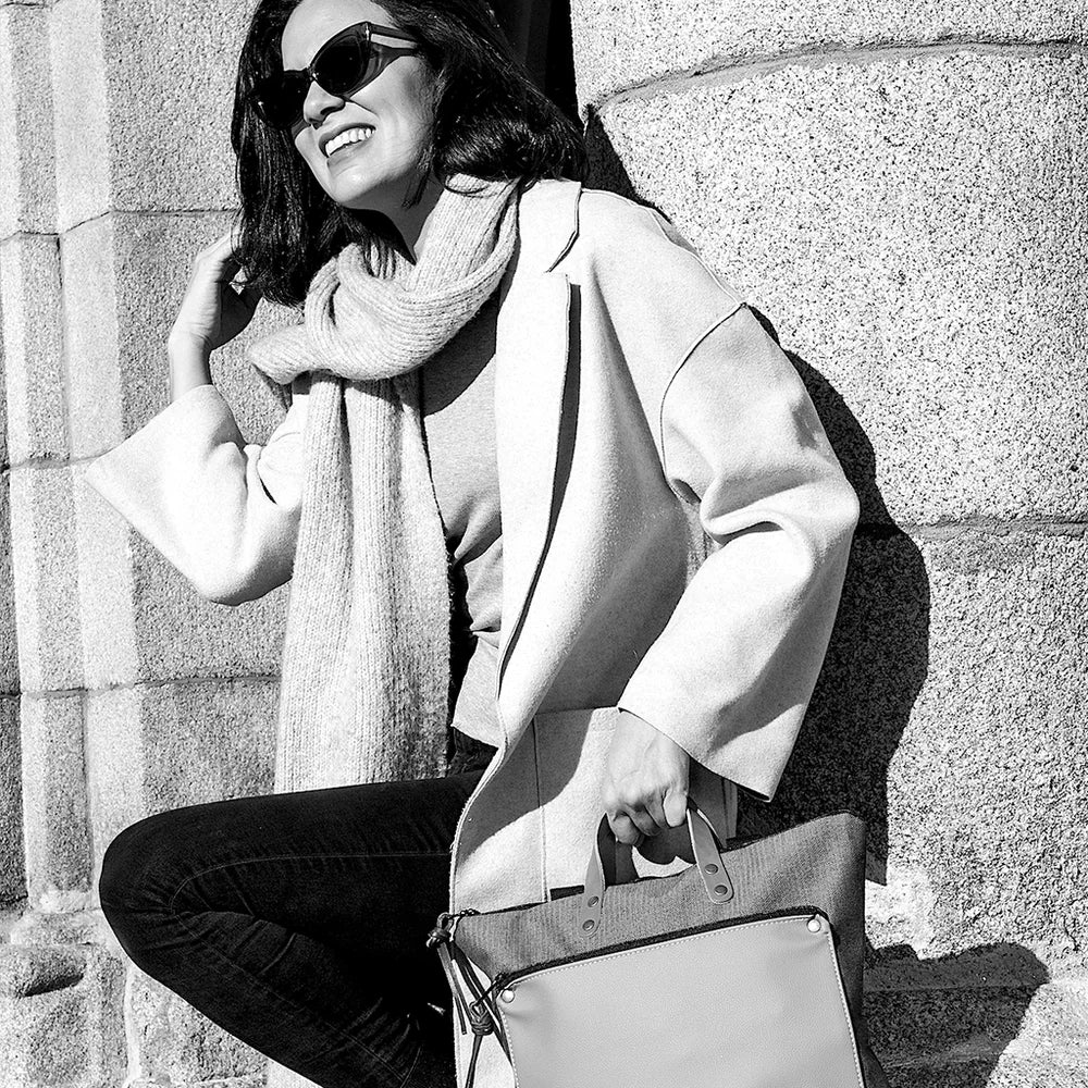 Mochila book holder cuadrada impermeable DZ - Image 4