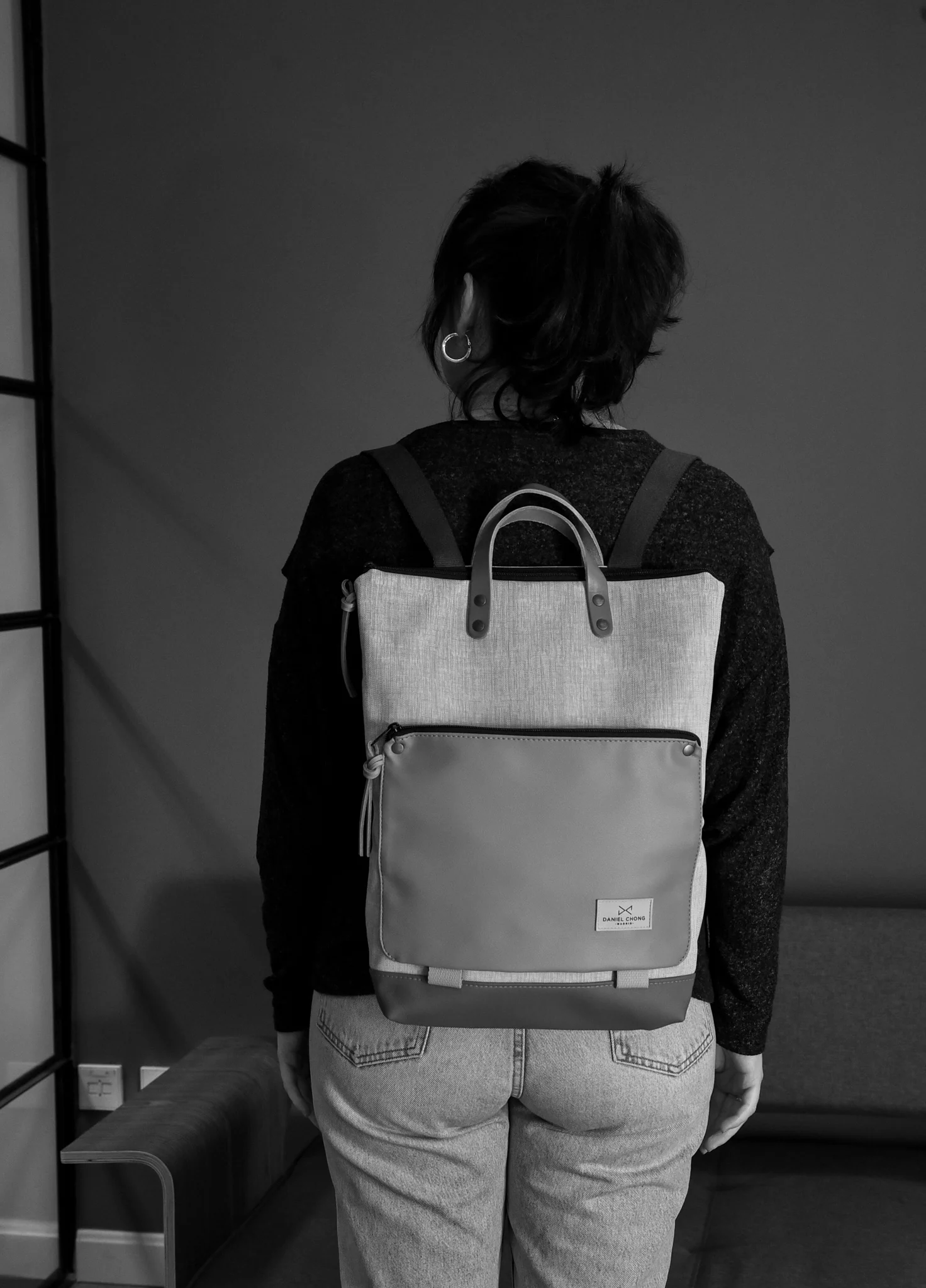 Mochila Book Holder Iconic impermeable DZ - Image 4