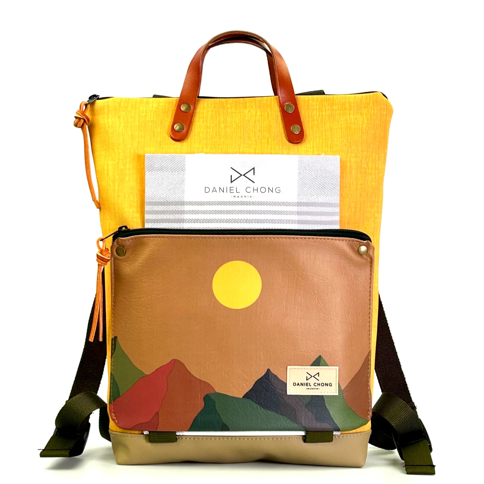 Mochila book holder impermeable Ilustrada by Daniel Chong dz