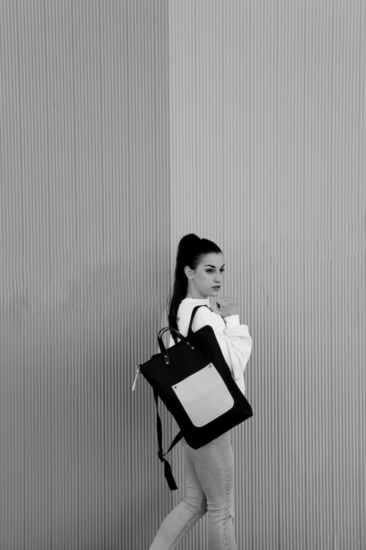 Mochila Slim Iconic Impermeable DZ - Image 4