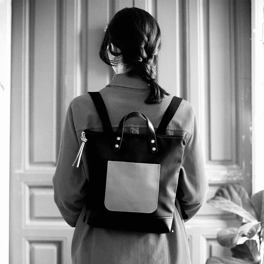 Mochila Slim Mini Cuadrada Loneta - Image 2