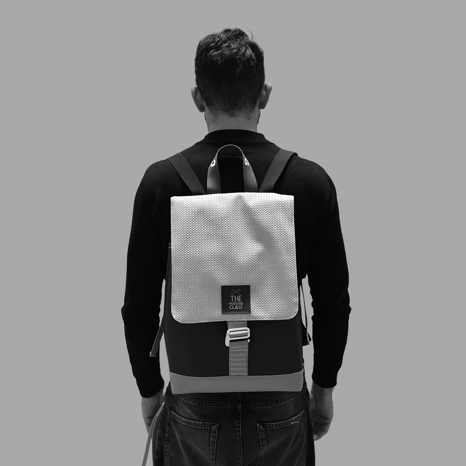 Mochila The Hook Solapa Lila Impermeable DZ - Image 3